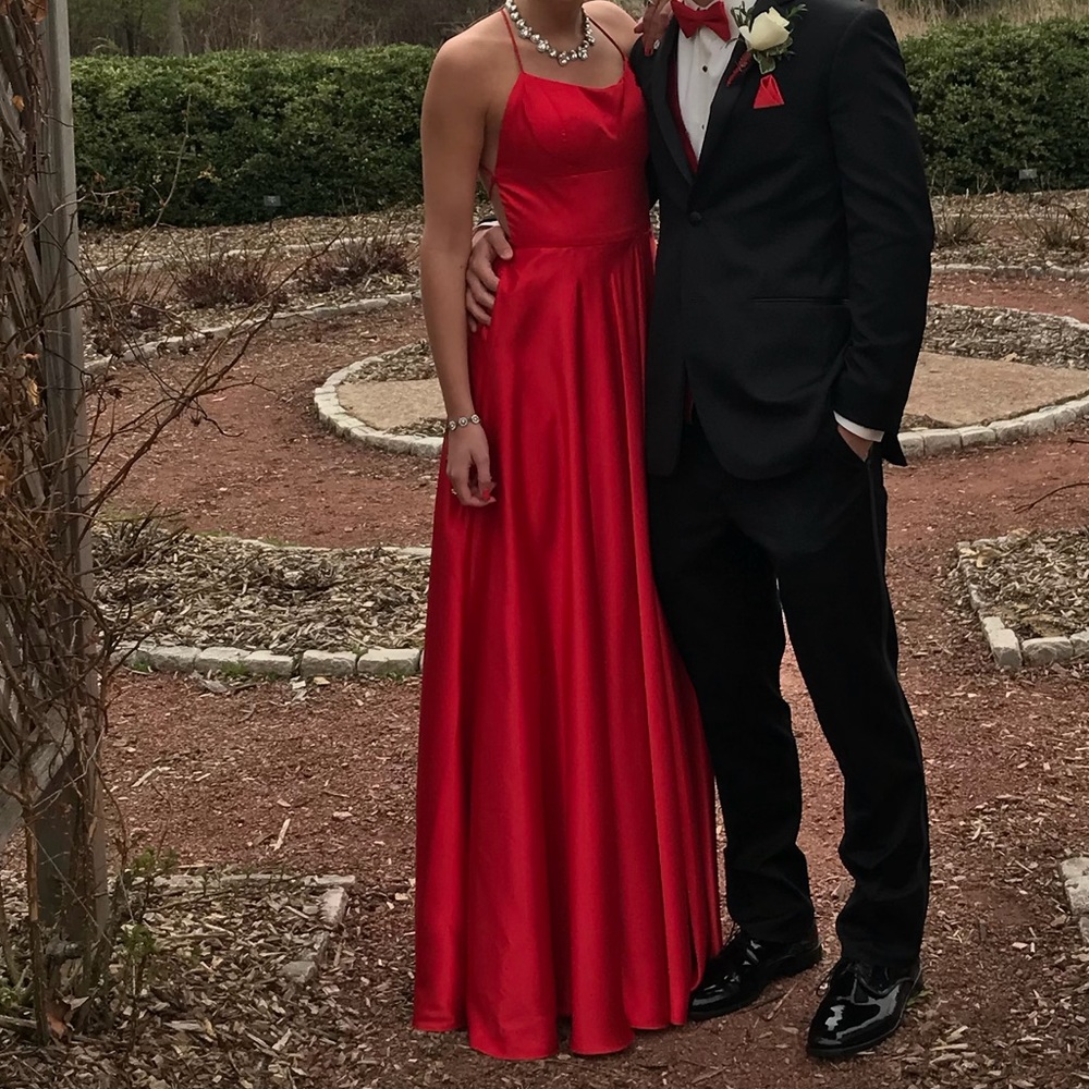 Red Sherri Hill Prom dress